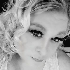 Meet your Posher, Chrystee